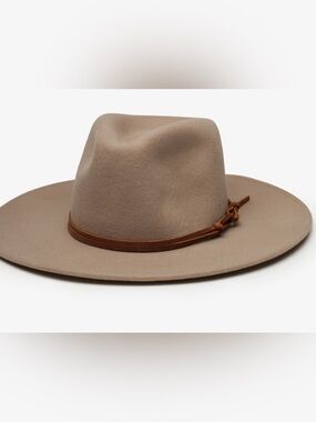 Wyeth wool hat in taupe felt EUC